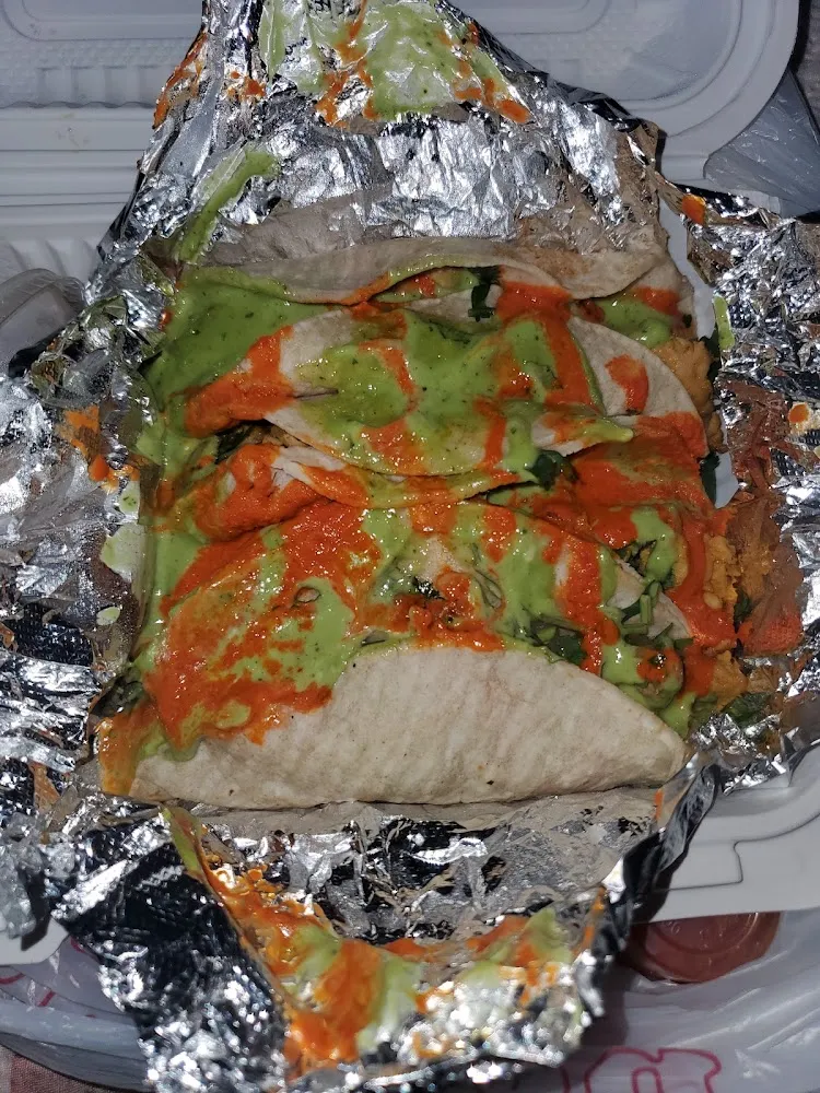 Chicken Tacos with Hot Sauce